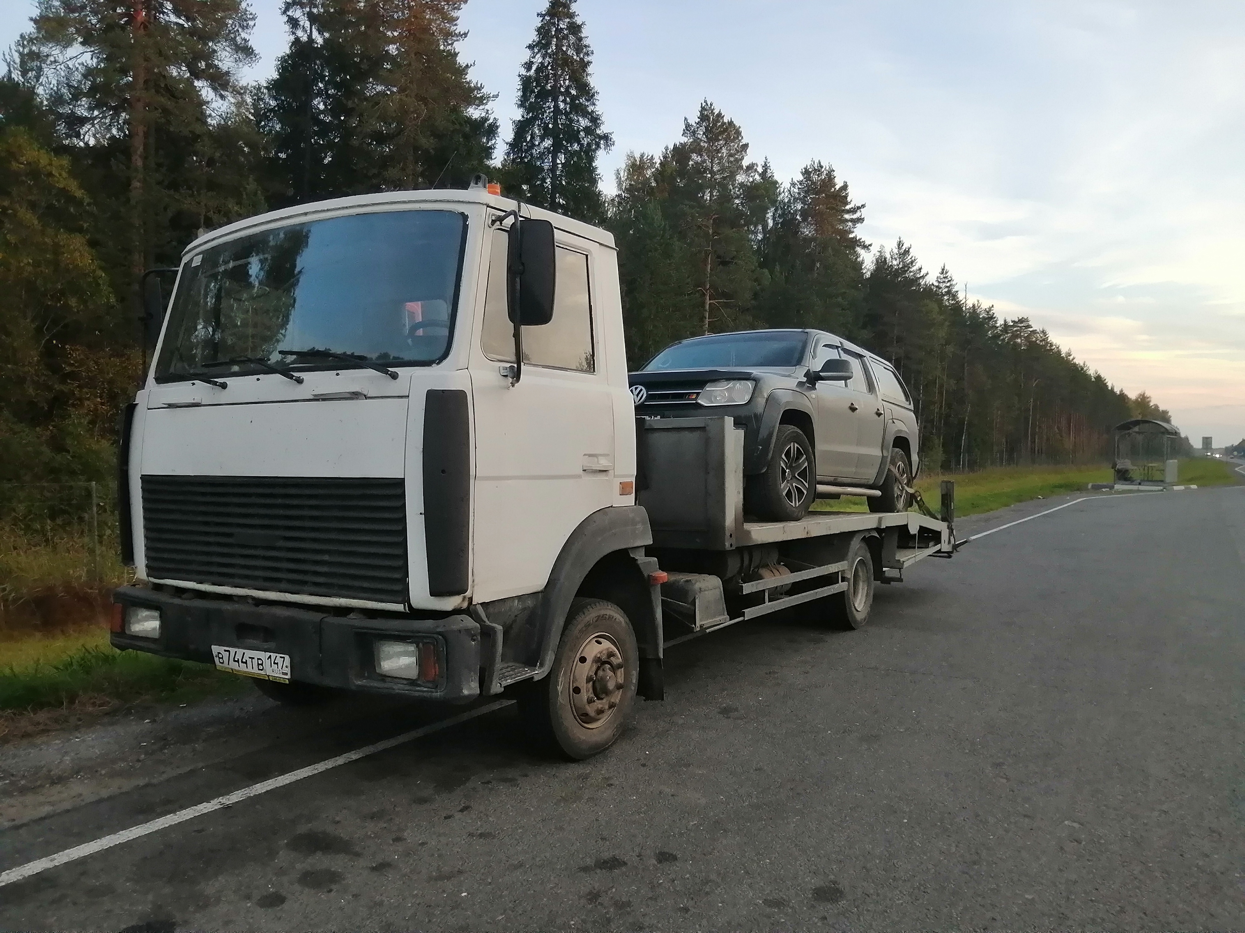 Вызвать эвакуатор в Тарногском Городке недорого — цены за услуги эвакуации  авто круглосуточно | Перевозка-24