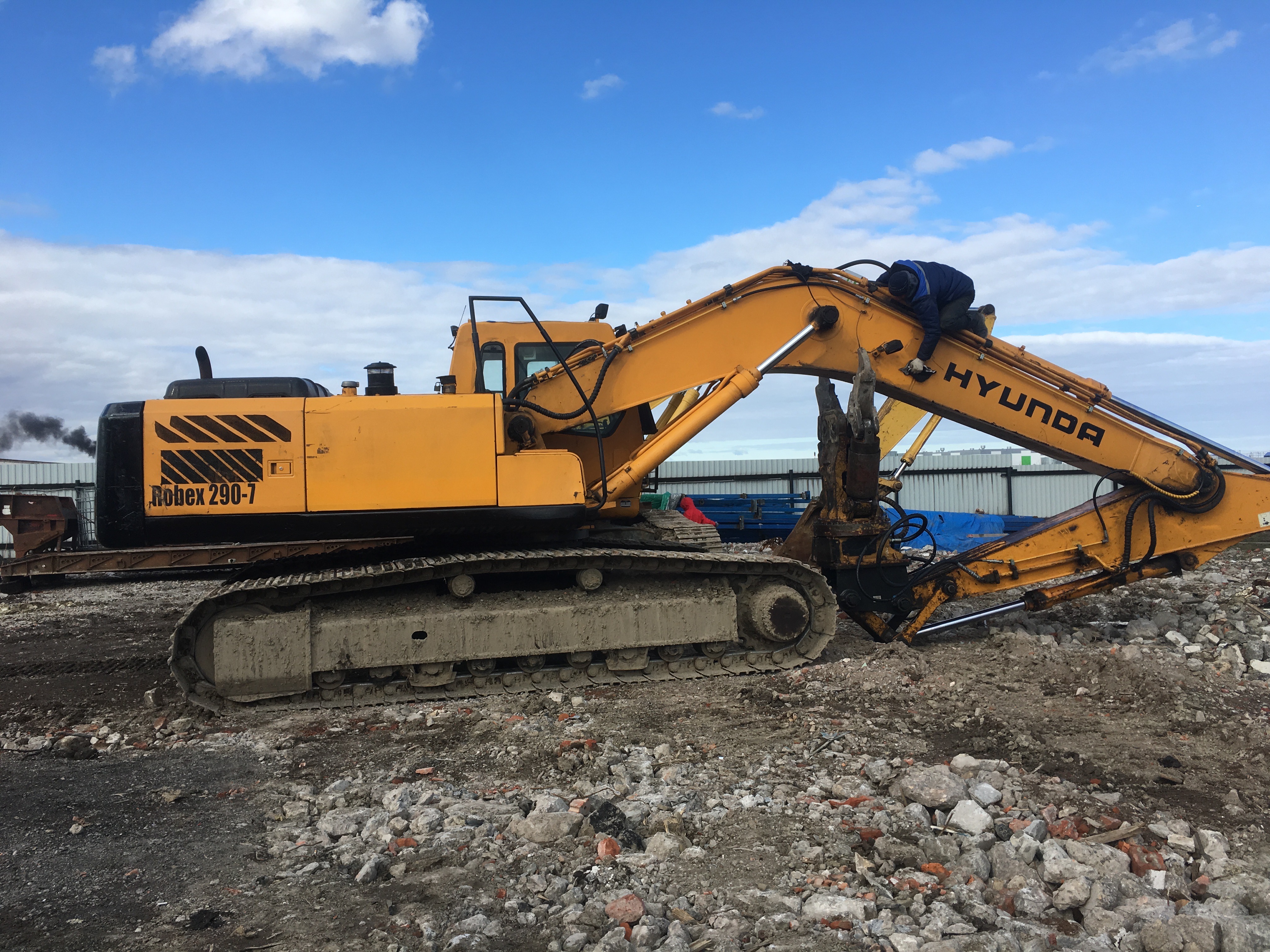 Экскаватор sany sy330h. Sany sy415h. Sany 330 экскаватор. Экскаватор sany sy330h. Sany 415 экскаватор.