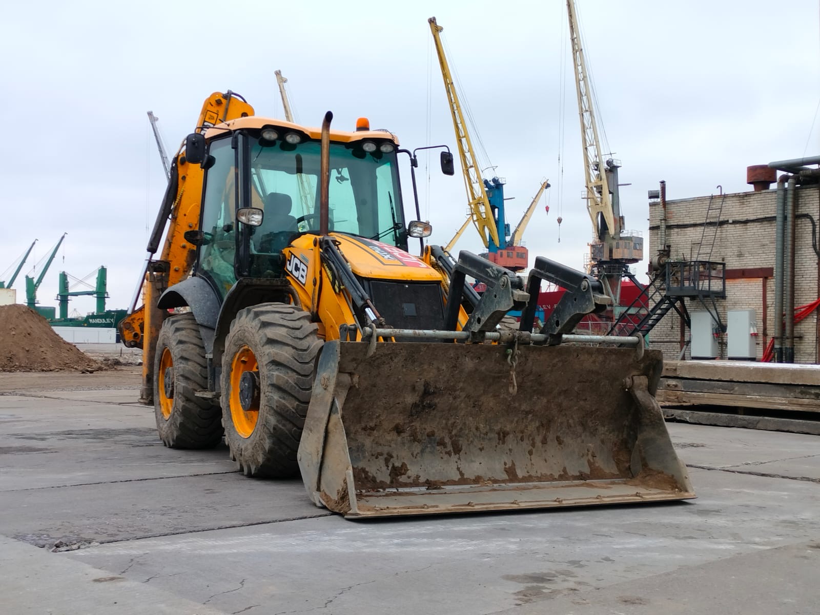 Погрузчик санкт петербург. 2012 JCB 4cx. Экскаватор-погрузчик JCB 4cx. JCB 4cx 2018. JCB 4cx Pro.