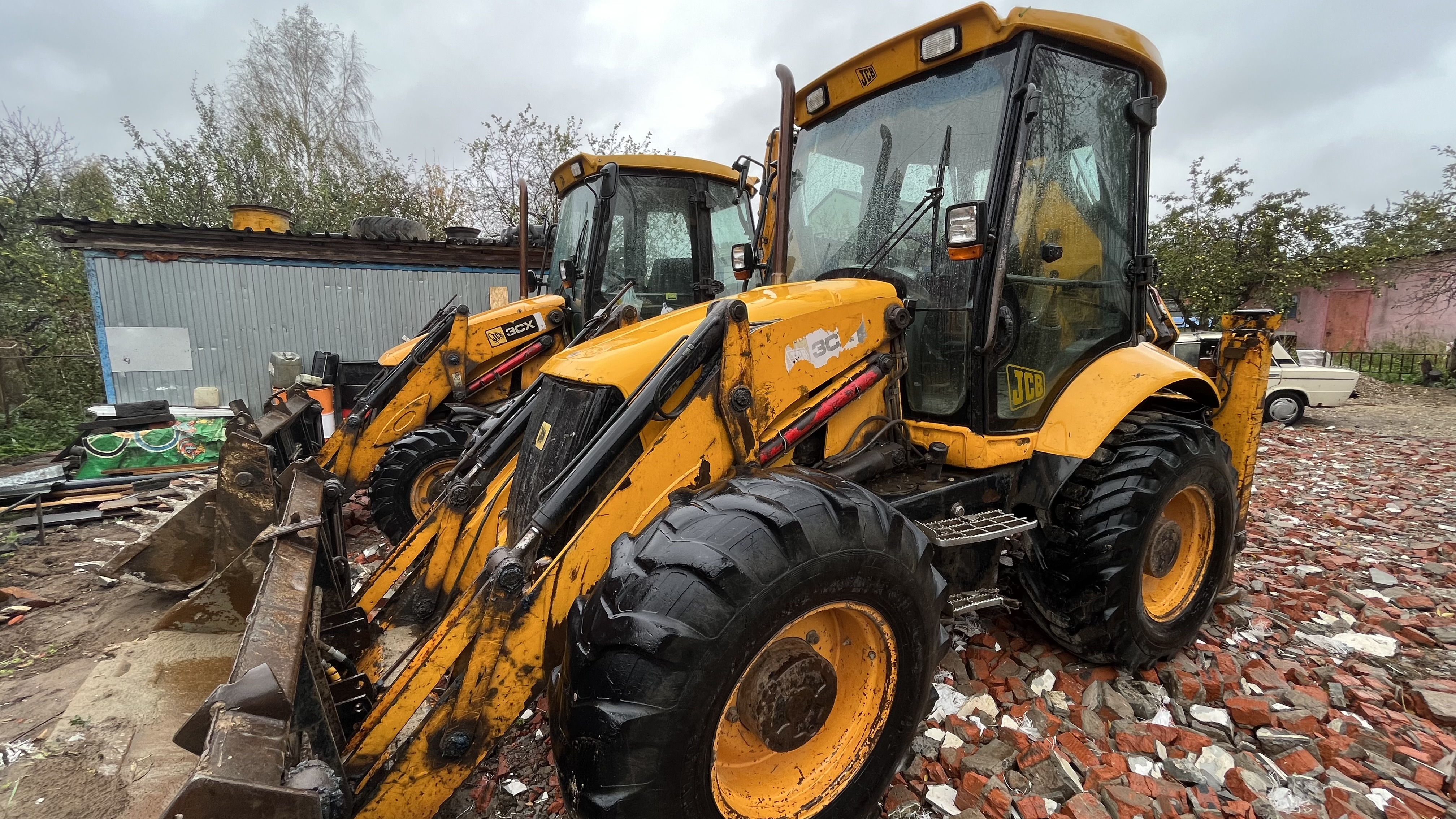 Аренда экскаватора-погрузчика JCB в Ивантеевке (Московская область)