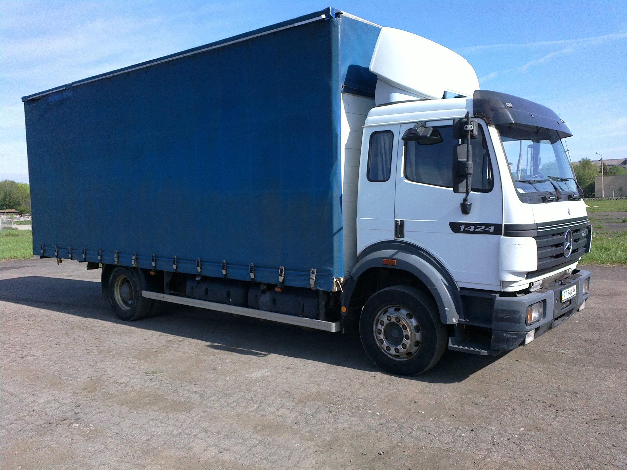 DAF LF тентованный 5 тонный