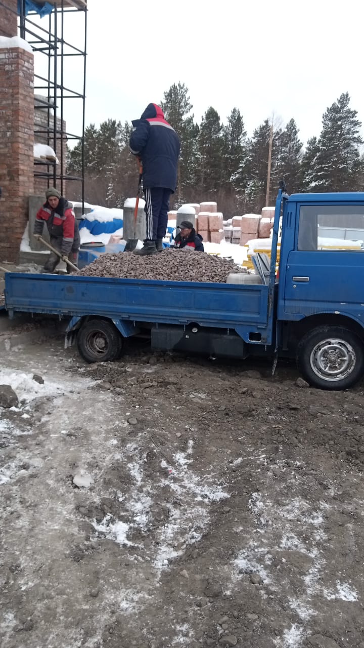 Грузовое такси в Нерюнгри — цены на услуги грузотакси с грузчиками заказать  недорого | Перевозка-24