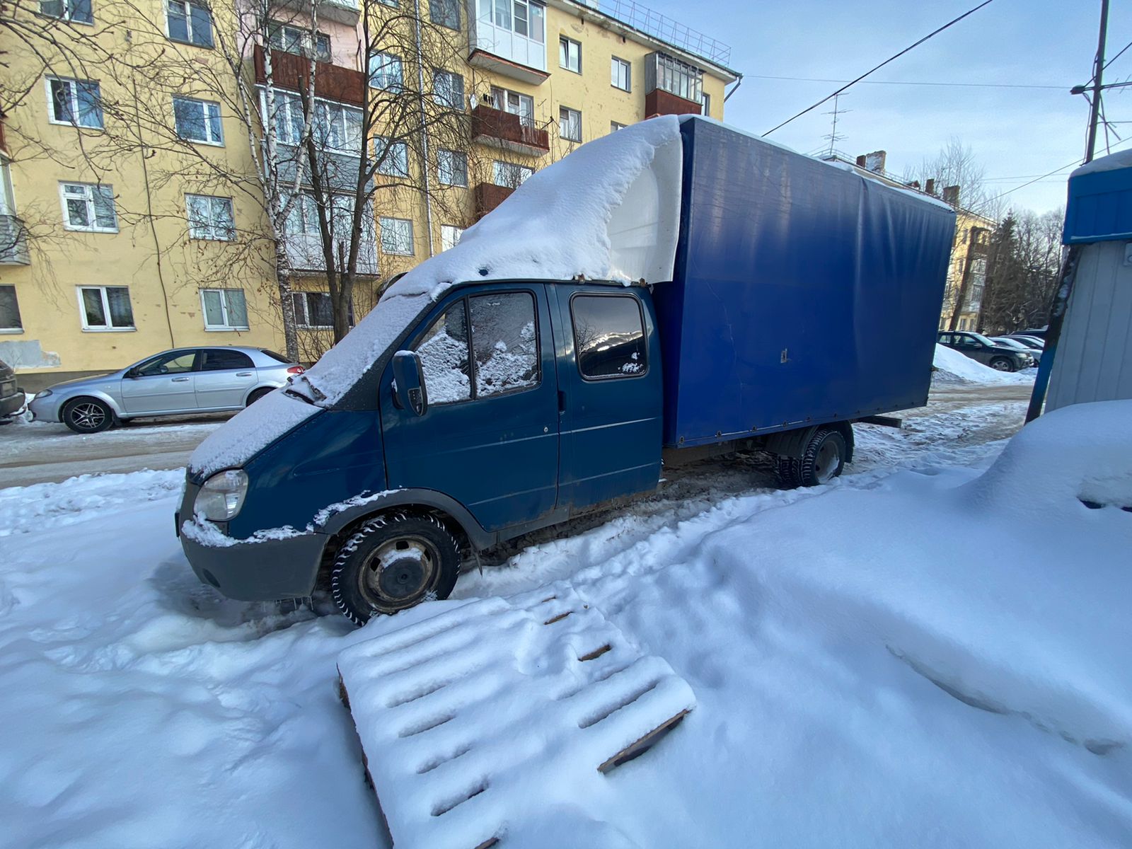 Аренда тентованного грузовика — Вологда | Цены на доставку груза  тентованной фурой | Perevozka 24