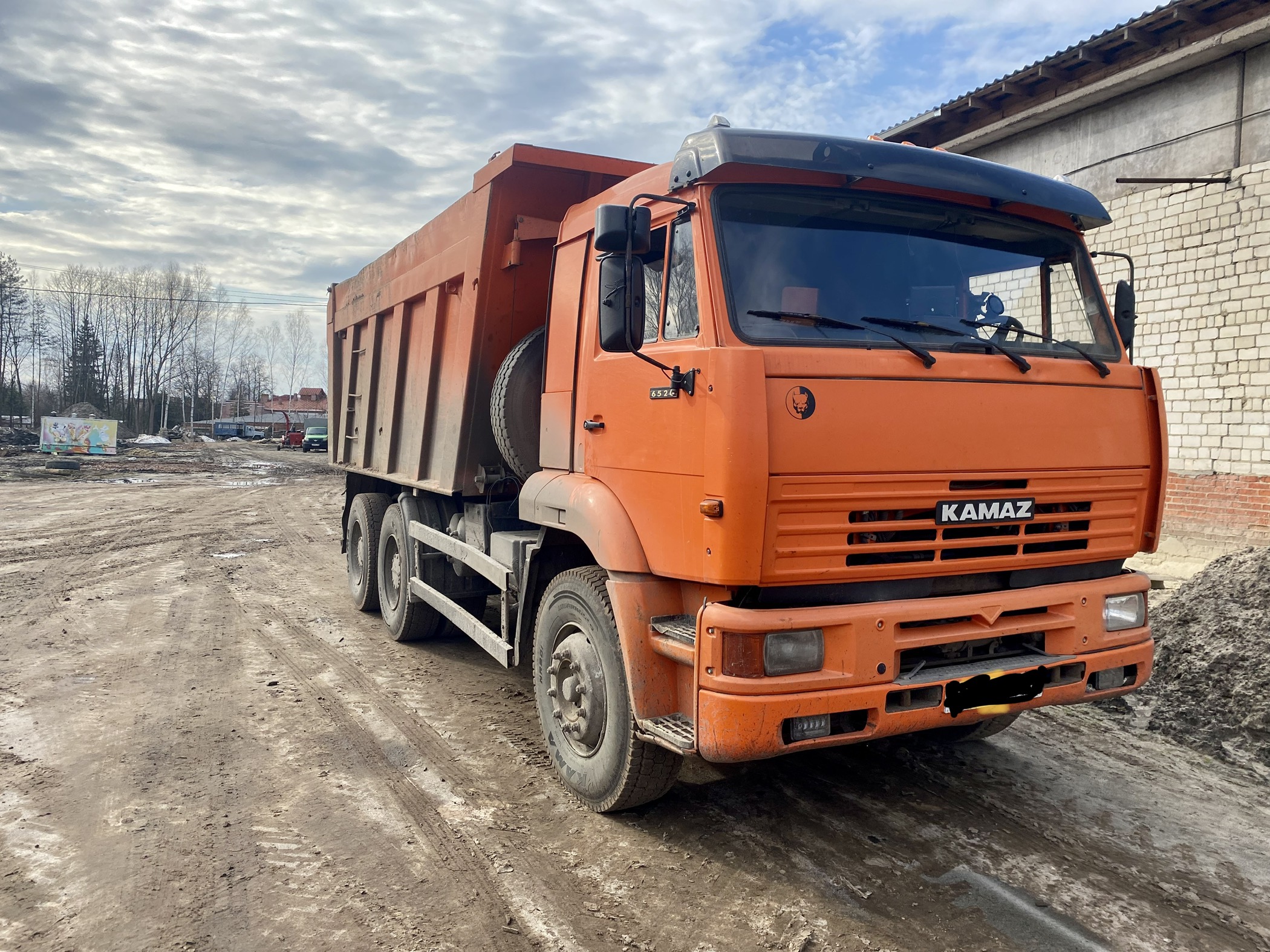 Вывоз вещей из квартиры, дома, офиса, склада | Цены на услуги в России