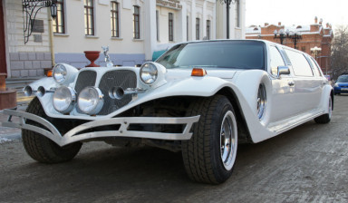Лимузин "Excalibur Phantom", цвет белый