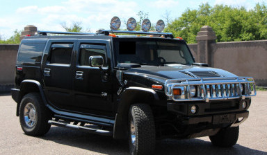 Hummer H2 черный, салон бежевый, 5 мест