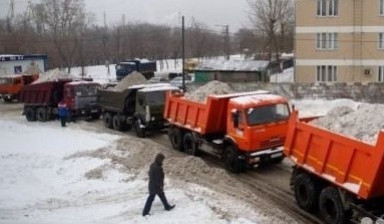 Уборка мусора и вывоз снега (круглосуточно)