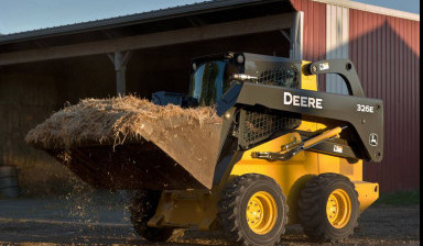 Объявление от Решетнев Константин: «Мини погрузчик John Deere 318 E» 1 фото