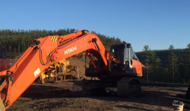 Объявление от Алексей: «Продам экскаватор Hitachi 330» 1 фото