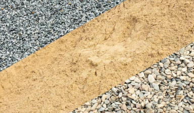 Объявление от Ольга: «Песок, щебень с доставкой от 20м3» 1 фото