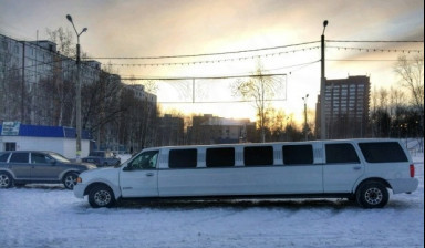 Объявление от Сергей: «Прокат лимузина (джип) в тынде» 1 фото