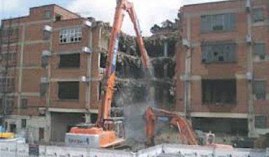 Демонтаж построек под строительство в Парфеньево
