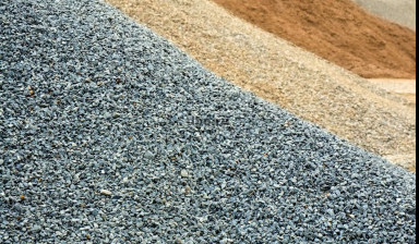 Объявление от СпецСтрой: «Доставка песка от 1 м3 щебень гравий пескогрунт» 1 фото