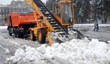 Уборка снега тракторами