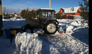 Объявление от Виктор: «Чистка снега трактором с отвалом и щеткой» 1 фото