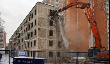 Демонтаж домов и зданий в Кемле
