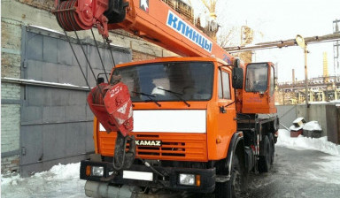 Объявление от АвтоГрузПрофи: «Услуги автокрана г-ть 25 тонн вездеход 28 метров srednij-kran» 3 фото