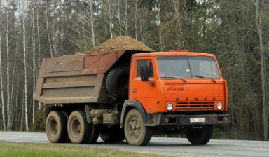 Объявление от Сергей: «Перевозка сыпучих грузов. Песок, щебень, чернозем.» 1 фото