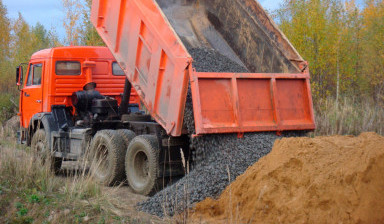 Услуги  самосвала, доставка  сыпучих вывоз мусора  в Ростове-на-Дону samosval-15-tonn