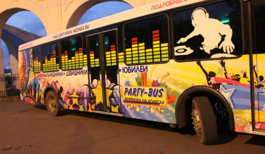 Лимузин Party Bus