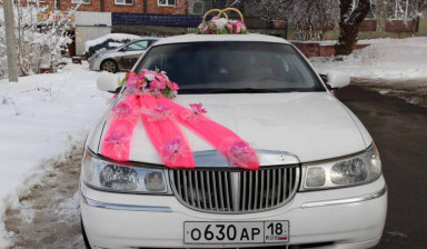 Объявление от Лимузин вояж: «Аренда свадебного автомобиля Lincoln Town Car» 4 фото