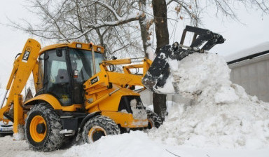 Работы по уборке снега в Иркутске