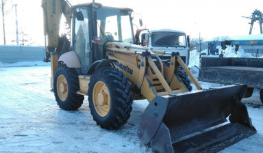 Объявление от Любовь: «Экскаватор-погрузчик  komatsu» 2 фото