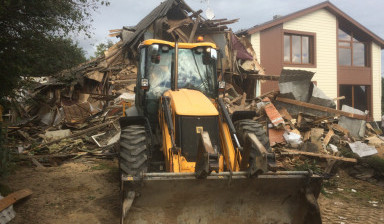 Демонтаж домов дачных домиков сараев в Можайске