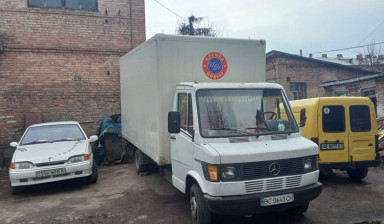 Перевозки грузов по Бердичеву, услуги грузчиков