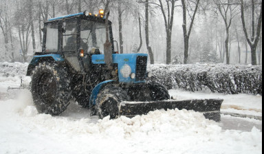 Объявление от Юлия: «Чистка снега трактором» 1 фото