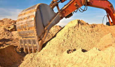 Объявление от ЛайтБел: «Песок (карьерный, речной, строительный)» 1 фото