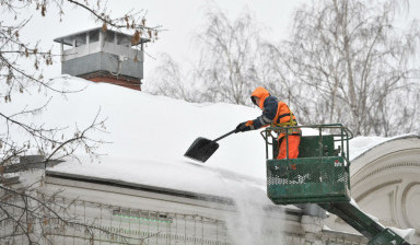 Объявление от Garden Group: «Уборка снега с территорий и крыш в Новосибирске» 1 фото