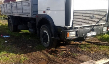 Объявление от Семенченко: «Грузоперевозки до 9 тонн. Бортовой грузовик заказ.» 1 фото