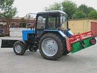 Объявление от ГК КристаллКлининг: «Аренда трактора с щеткой и лопатой МТЗ» 1 фото