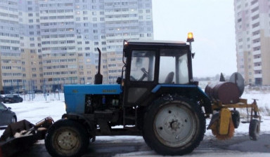 Объявление от Андрей: «Уборка и чистка снега. услуги трактора с ножом» 3 фото