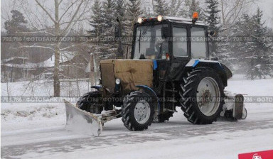 Расчистка снега снежка снежища трактором