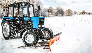 Чистка снега , услуги трактора