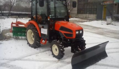 Объявление от Сергей: «Предлагаем услугу по уборке снега мини трактором» 1 фото