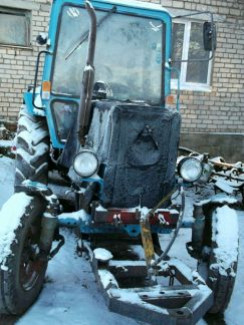 Объявление от Евгений: «Трактор тмз/Услуги по уборке снега shchetka» 2 фото