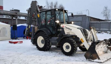 Услуги трактора по уборке снега и тд