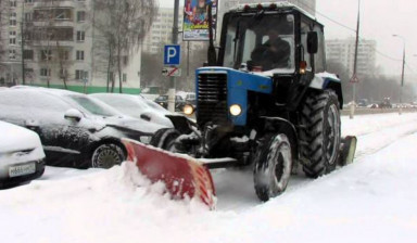 Объявление от Автогрузсервис: «Услуги трактора мтз 82 отвал+щетка.Чистка снега kommunalnii» 2 фото