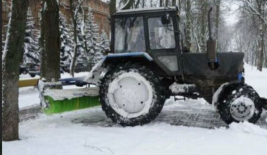 Объявление от Андрей: «Услуги трактора мтз с щеткой и отвалом» 1 фото