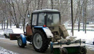 Объявление от Eurocomach Антон: «Аренда трактора МТЗ с щеткой» 4 фото