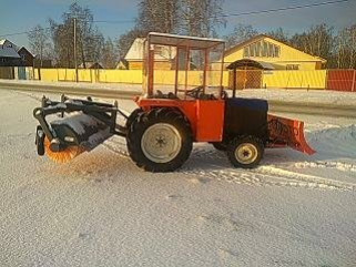 Объявление от Андрей: «Уборка снега минитрактором shchetka» 4 фото