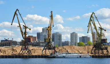 Порт в Рыбинске. Песок с доставкой