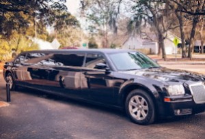 Объявление от Lowcountry Valet & Shuttle Co.: «Quick limousine rental» 1 photos