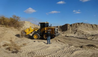 Объявление от Аренда трактора: «Услуги трактора (грунт, песок)» 4 фото