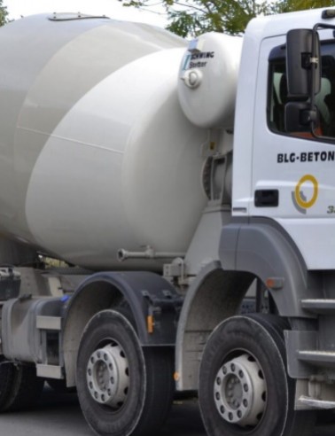 Объявление от Farmers Concrete Co Inc: «Concrete mixer truck rental» 1 photos