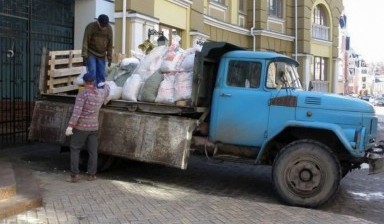 Объявление от Бригада КЧР: «Вывоз строительного и бытового мусора с грузчиками» 1 фото