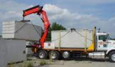 Объявление от Bismarck Crane Rentals: «Prompt loading and transportation of heavy loads» 1 photos